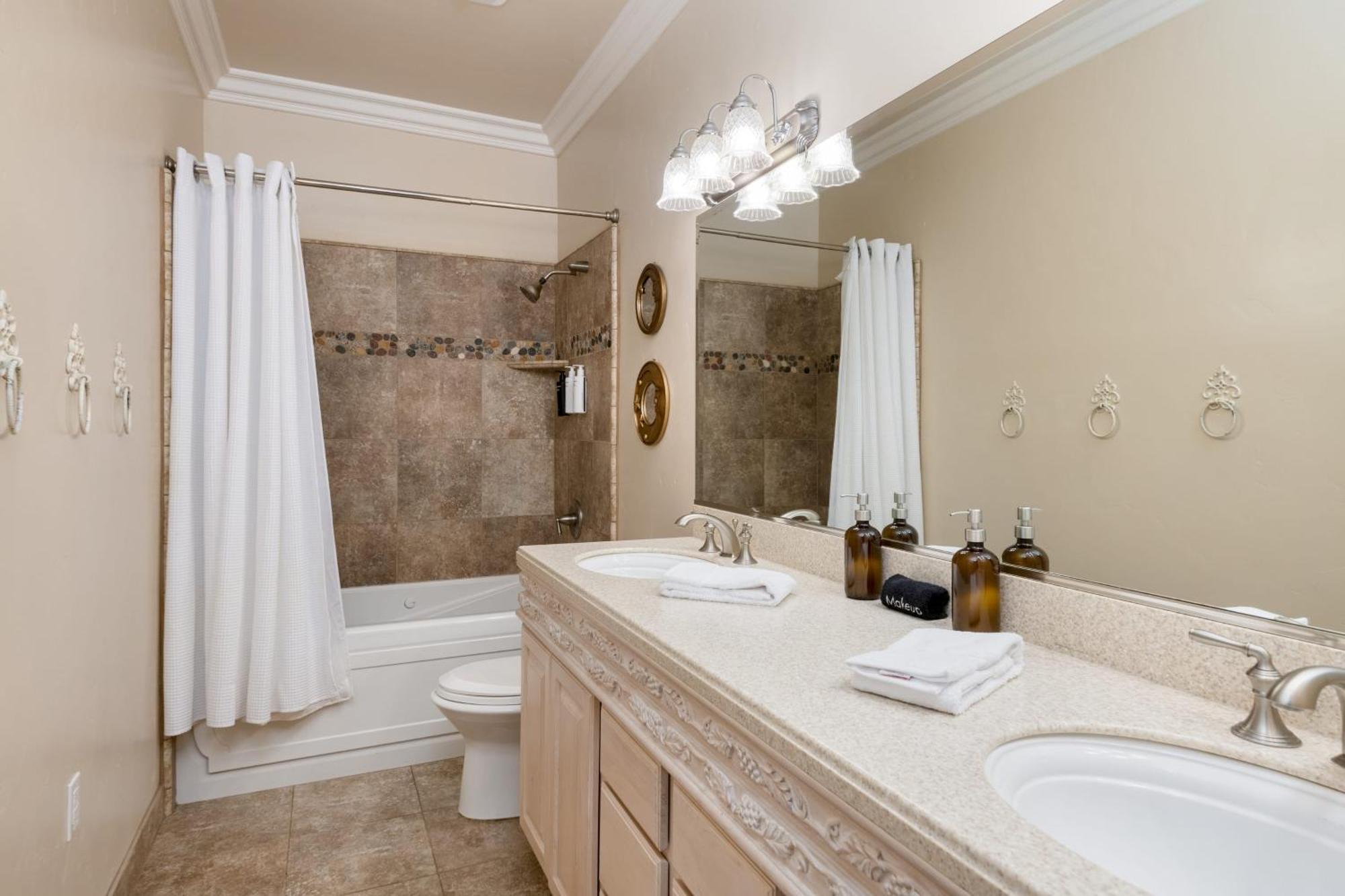 Grand Contento By Avantstay Extraordinary Estate W Pool Hot Tub Movie Room Τεμέκουλα
 Εξωτερικό φωτογραφία